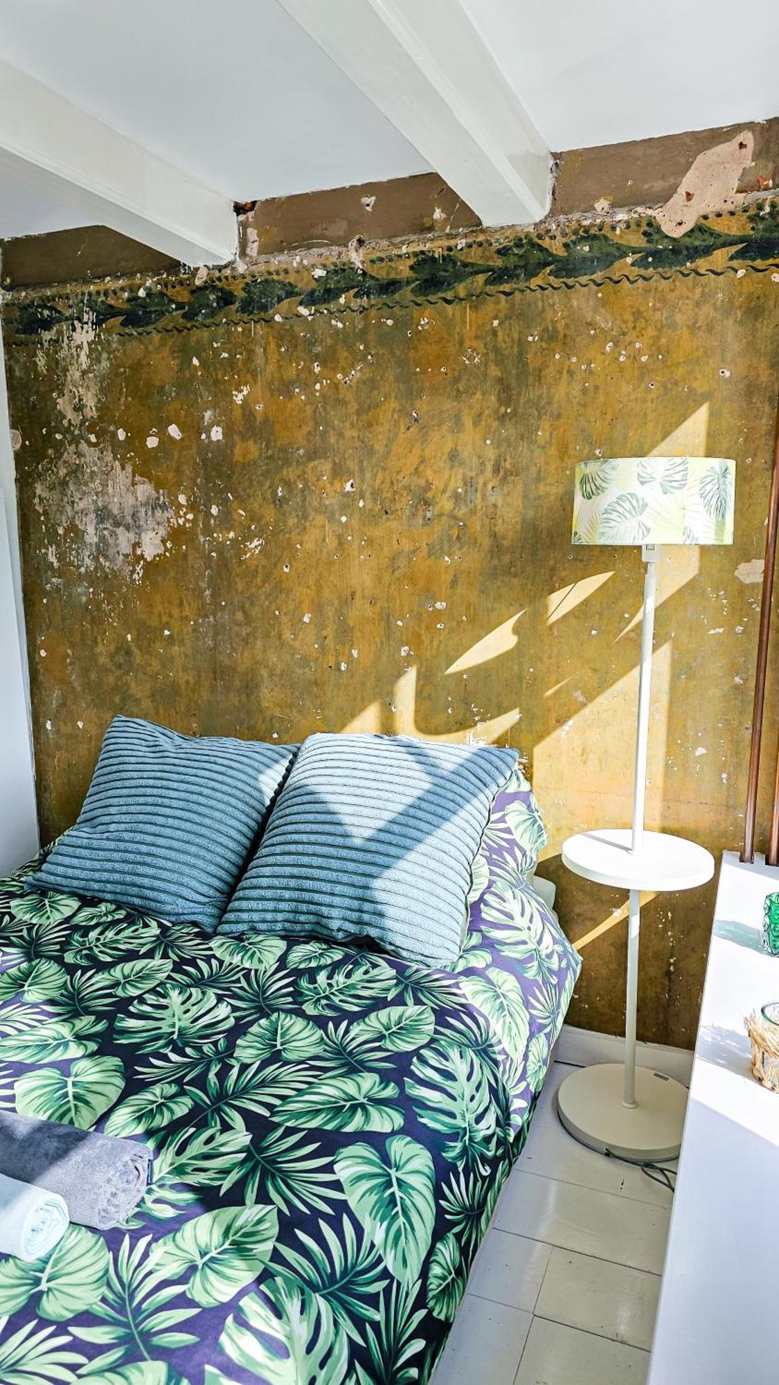 Large En-suite In Historic Canalhouse From 1729 Ámsterdam