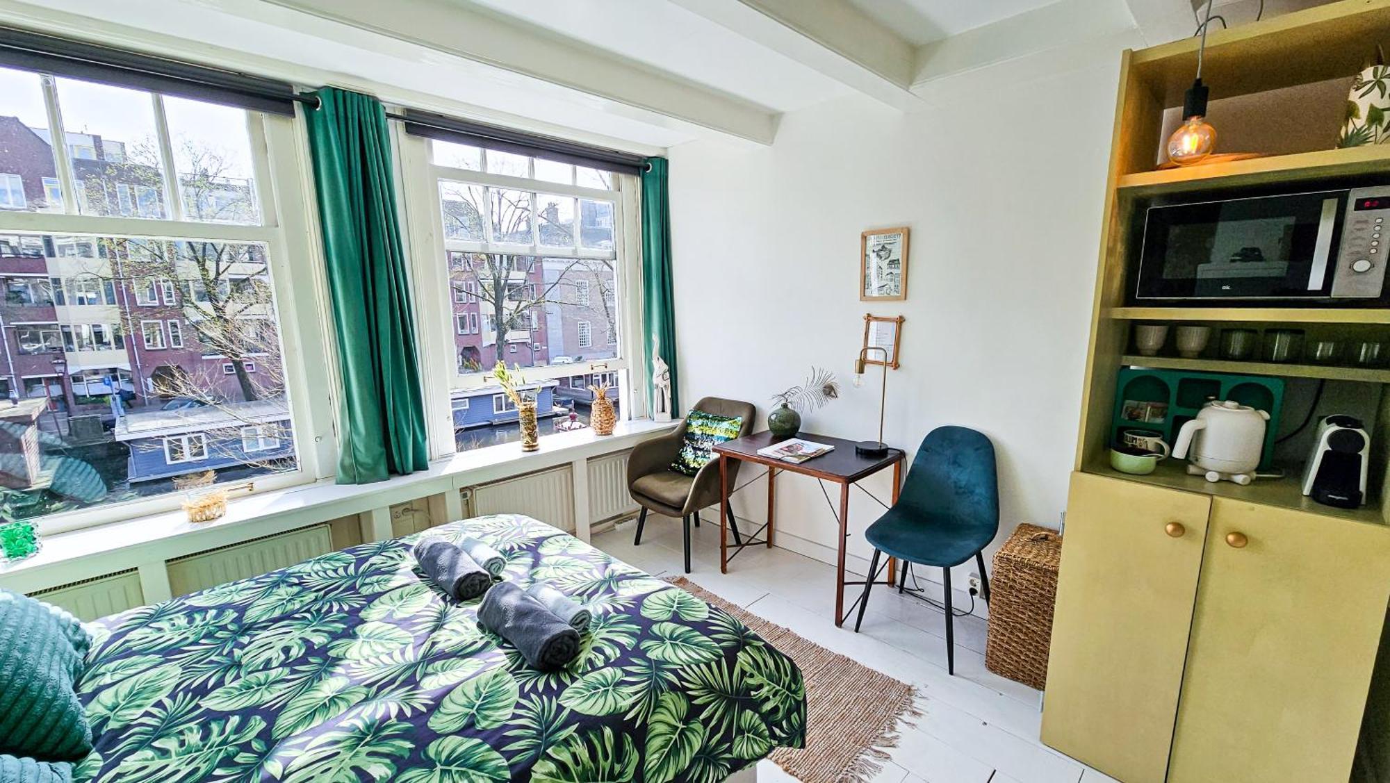 Сasa de vacaciones Large En-suite In Historic Canalhouse From 1729